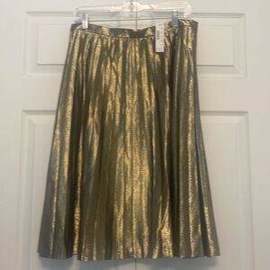 J Crew point sur gold pleated skirt. NWT. Size 10.